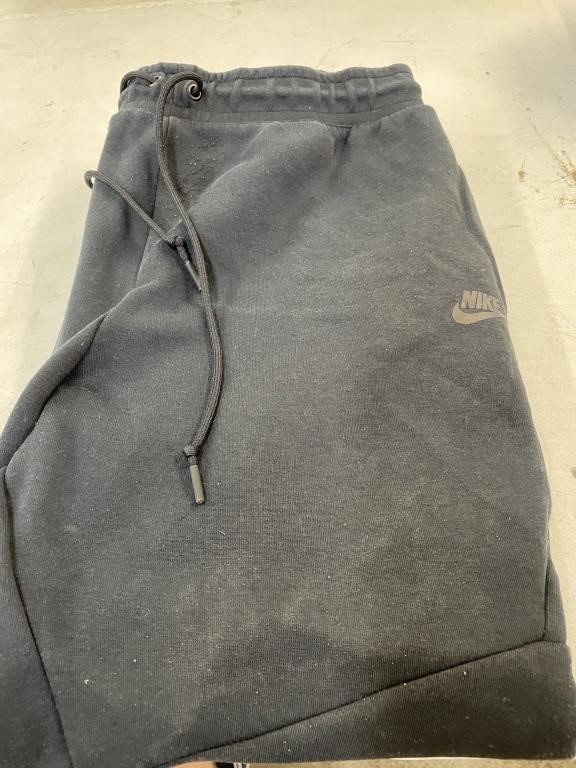 Nike sweatpants size xxl