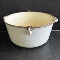 Vintage enameled cast iron pot