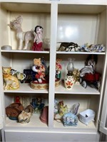Figurines & Toys