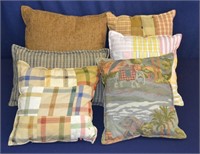 6 Decorative Accent Pillows
