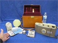 vintage polaroid camera -accessories -leather bag
