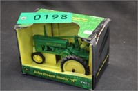 JD H Tractor