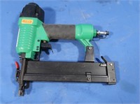 Grizzly 18 Gauge Brad Nailer