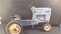 Model F 68 Ford 8000 kids pedal tractor