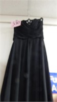 STRAPLESS BLACK EVENING GOWN SIZE 8