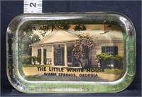 Vintage glass Little White House paperweight