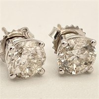 18K Gold Diamond Stud Earring