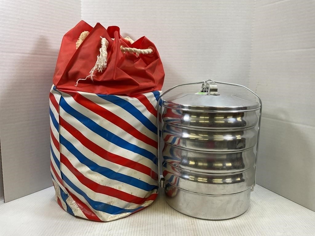 VINTAGE REGAL ALUMINUM STACKABLE PICNIC TOTE W/