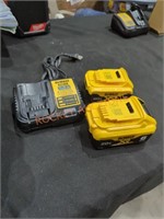 DeWalt 20v 4 ah and 6 ah batteries and charger