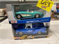 (2) 1/24 SCALE DIECAST CARS