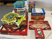 LARGE GROUP OF BOARD GAMES