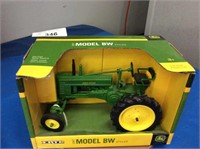 Ertl John Deere 1947 Model BW styled, 1/16 scale