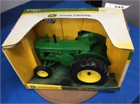 Ertl John Deere 80 tractor, 1/16 scale