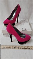 B15 Like new women's heels sz6