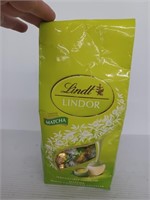 **BB: 5/24** Lindt Lindor matcha white chocolate