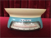 Vintage Salter 2.2kg - 5lb Kitchen Scale