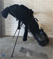 Set of Golf Clubs and Golf Bag