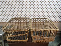 2 Primitive Large Baskets