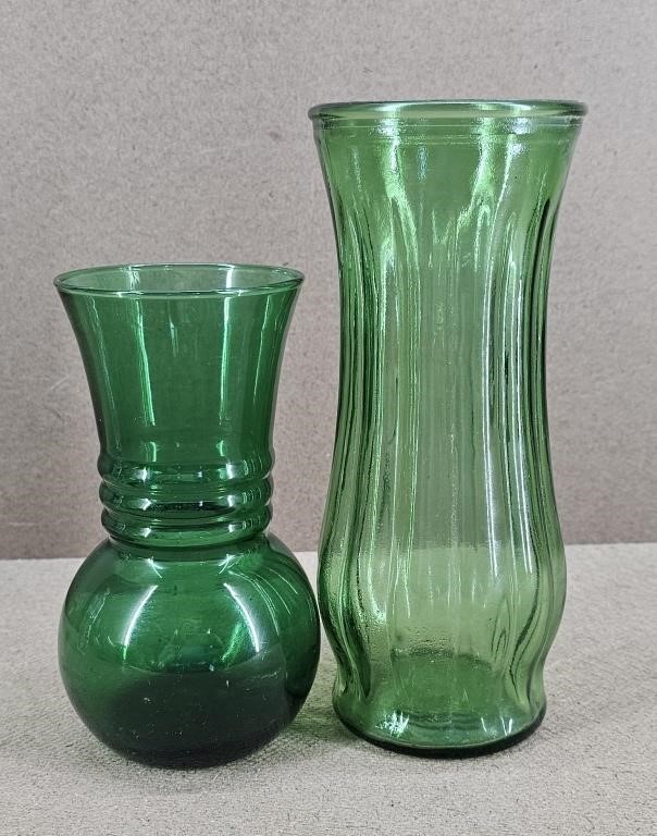 Is Green Your Color - set of 2 vases