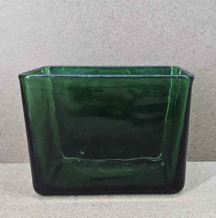 Napco Emerald Rectangle Dish