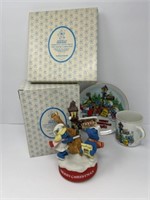 Smurf Christmas Musical Figurines 1982Plate Mug