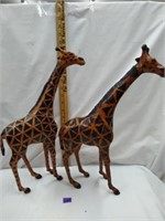 17 1/2" pair of giraffe figures