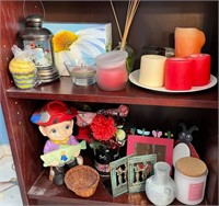 T - LOT OF CANDLES & FIGURINES (P9)