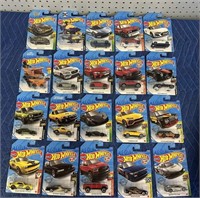 20 HOTWHEELS LOT