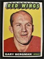1965-66 Topps NHL Gary Bergman Card