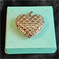 Origami Owl Puffed Quilted Heart Locket