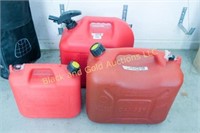 Lot of 3 plastic gas cans