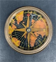 Small pocket compass