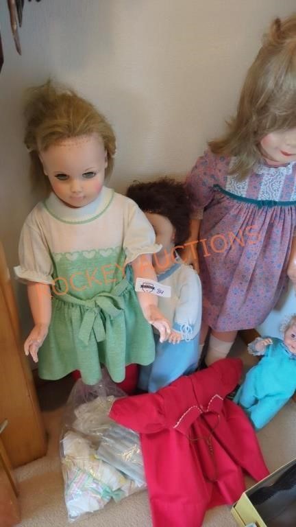 Vintage doll lot with assesories