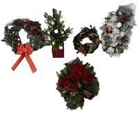 Christmas Wreaths & Tabletop Tree