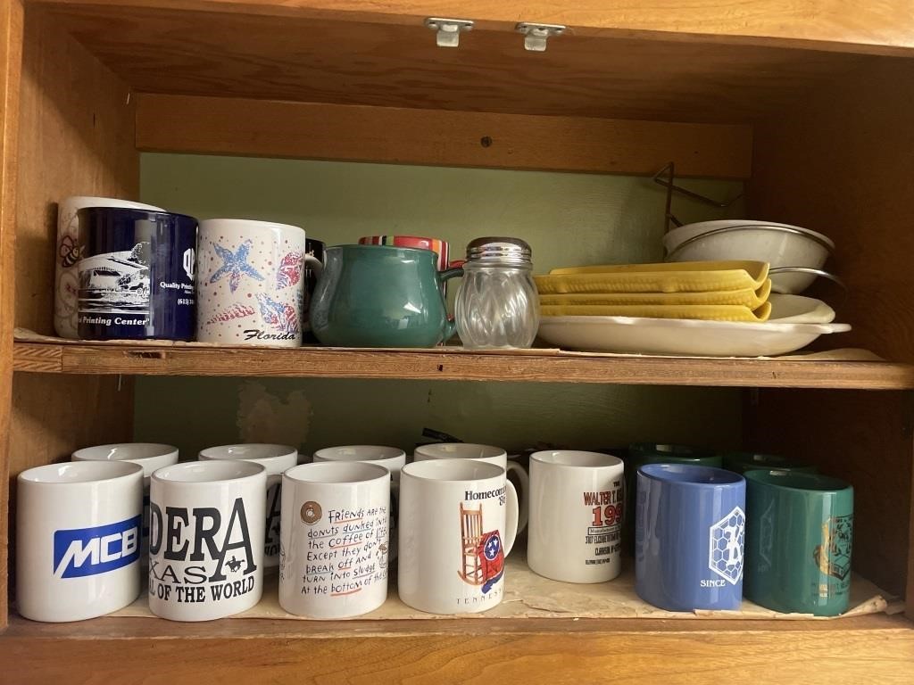 COFFEE MUGS AND OTHER KITCHEN CERAMIC DISHES
