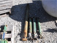 John Deere cylinders