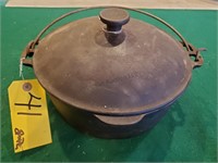 Griswold Wagner Ware 5 Qt Dutch Oven