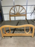 Full Size Wagon Wheel Wood Bed Frame, Needs Repair