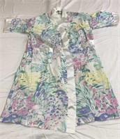 Vintage floral, silk trim, bathrobe, medium