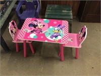 Disney kids table w/ 2 chairs