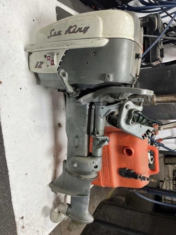 SEA KING 12 BOAT MOTOR AND GAS TANK UNTESTED