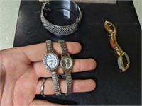 2 Wristwatches & 2 Bracelets