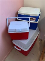 Coleman & Rubbermaid Ice Chests (3)