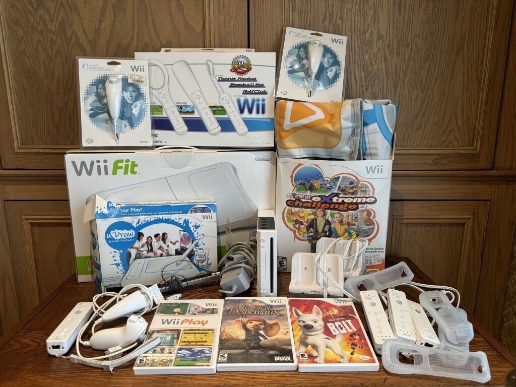 Nintendo Wii Gaming W/Lots of Extras