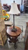 ENTRY TABLE & LAMP 20" X 20" X 30"