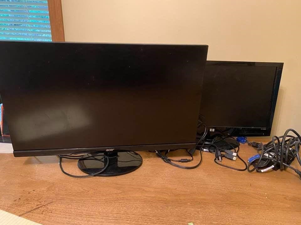 2 Computer Monitors