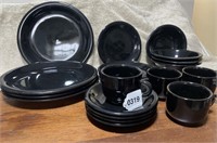 1980s NOS 20 pc Bravo Black Dinnerware Service 4