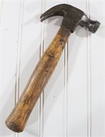 Challenger Claw Hammer w/Wooden Handle