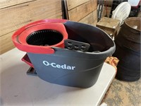 O-Cedar spin mop bucket