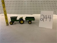 John Deere lawn tractor + wagon